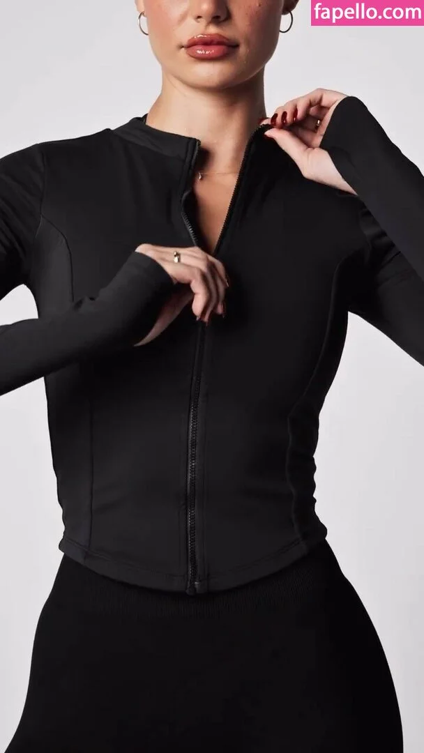 Not Sienna / Siennaliara / Sineadd.bts / Sineeaadd Onlyfans Photo Gallery 