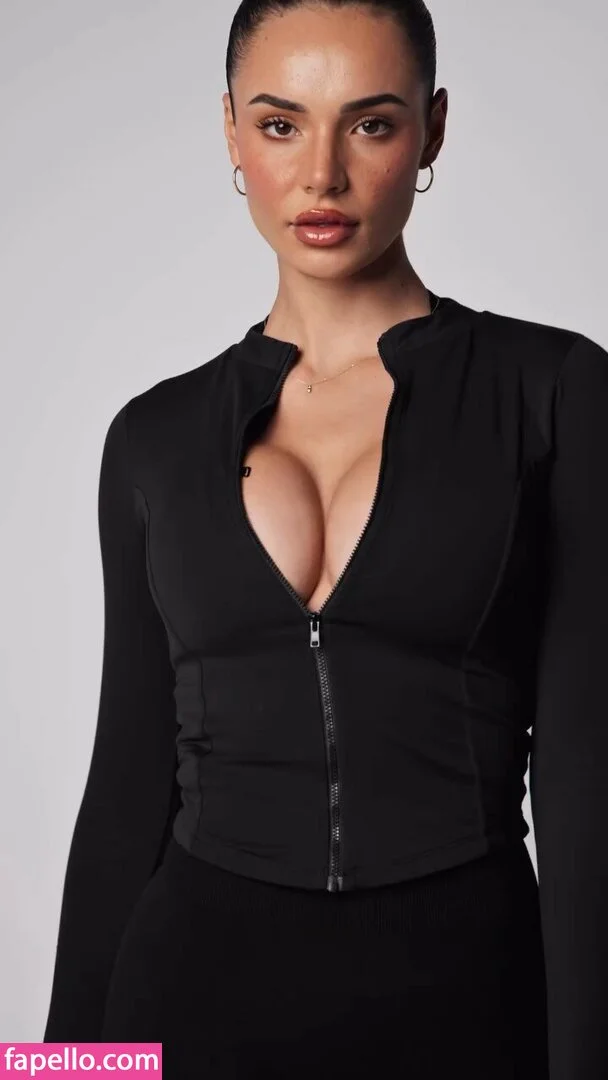 Not Sienna / Siennaliara / Sineadd.bts / Sineeaadd Onlyfans Photo Gallery 