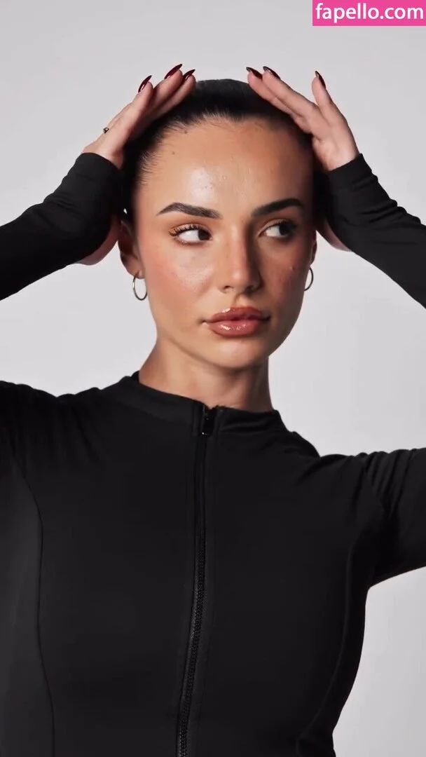 Not Sienna / Siennaliara / Sineadd.bts / Sineeaadd Onlyfans Photo Gallery 