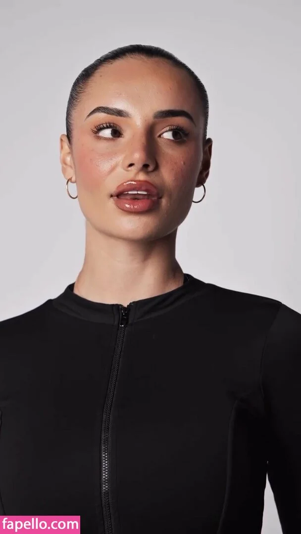 Not Sienna / Siennaliara / Sineadd.bts / Sineeaadd Onlyfans Photo Gallery 