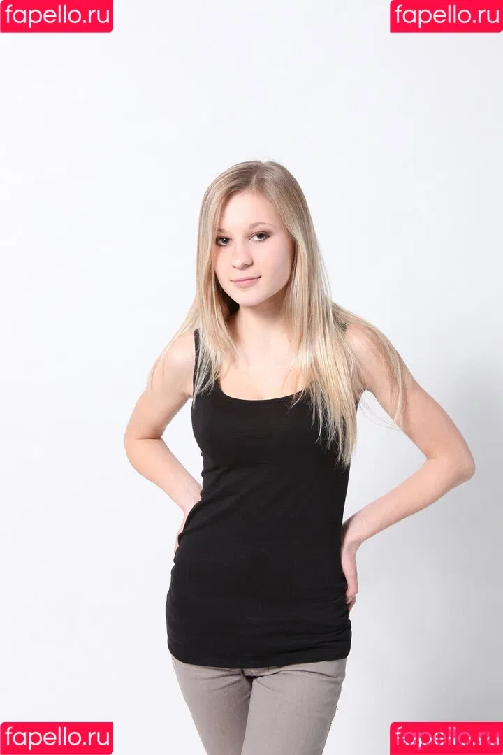 Darialytvyn / daria.lytvyn Onlyfans Photo Gallery 