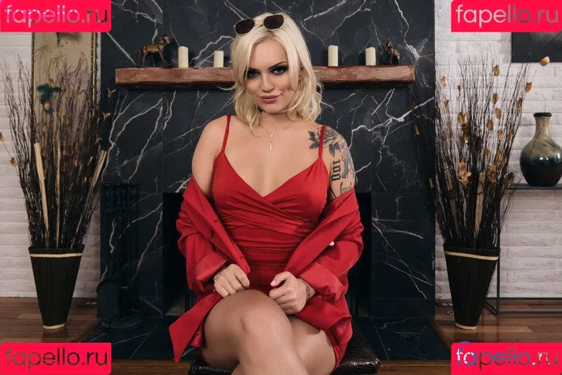 Alex Grey / Alexia / guyferrariii Onlyfans Photo Gallery 