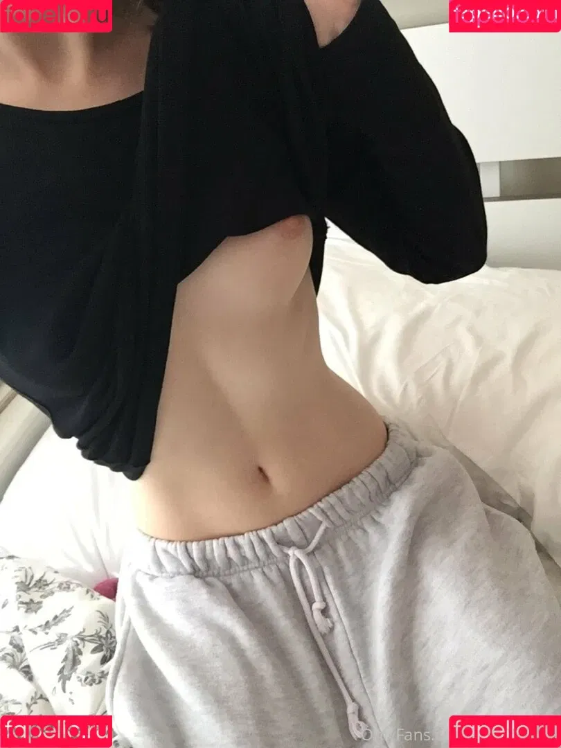 claudia.marii / mariiclaudia Onlyfans Photo Gallery 