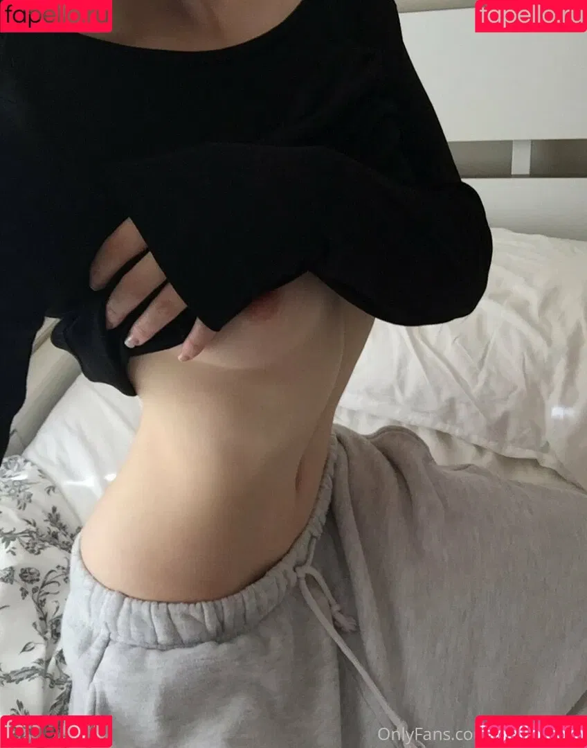 claudia.marii / mariiclaudia Onlyfans Photo Gallery 