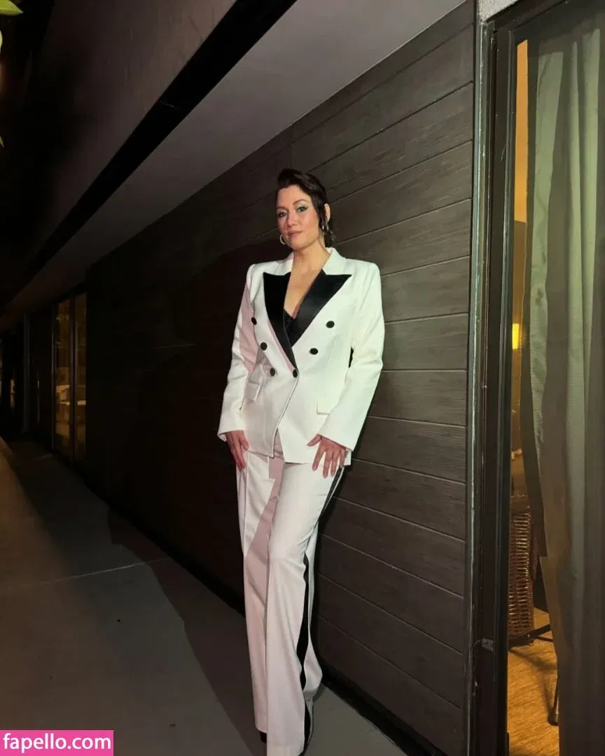 Chyler Leigh / chy_leigh Onlyfans Photo Gallery 