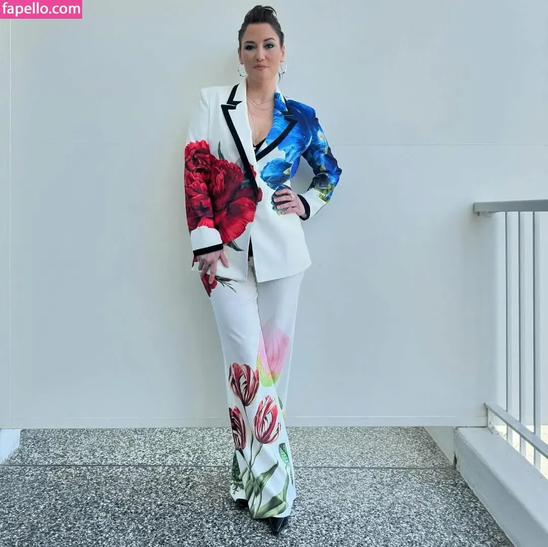 Chyler Leigh / chy_leigh Onlyfans Photo Gallery 