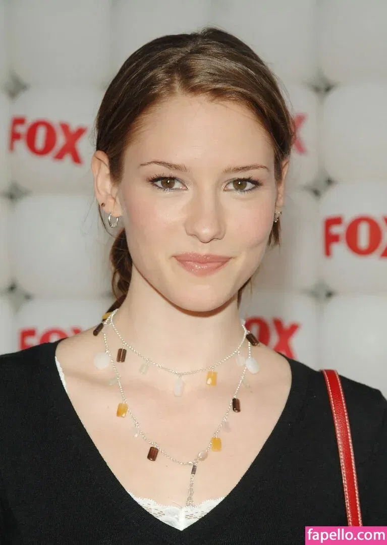 Chyler Leigh / chy_leigh Onlyfans Photo Gallery 