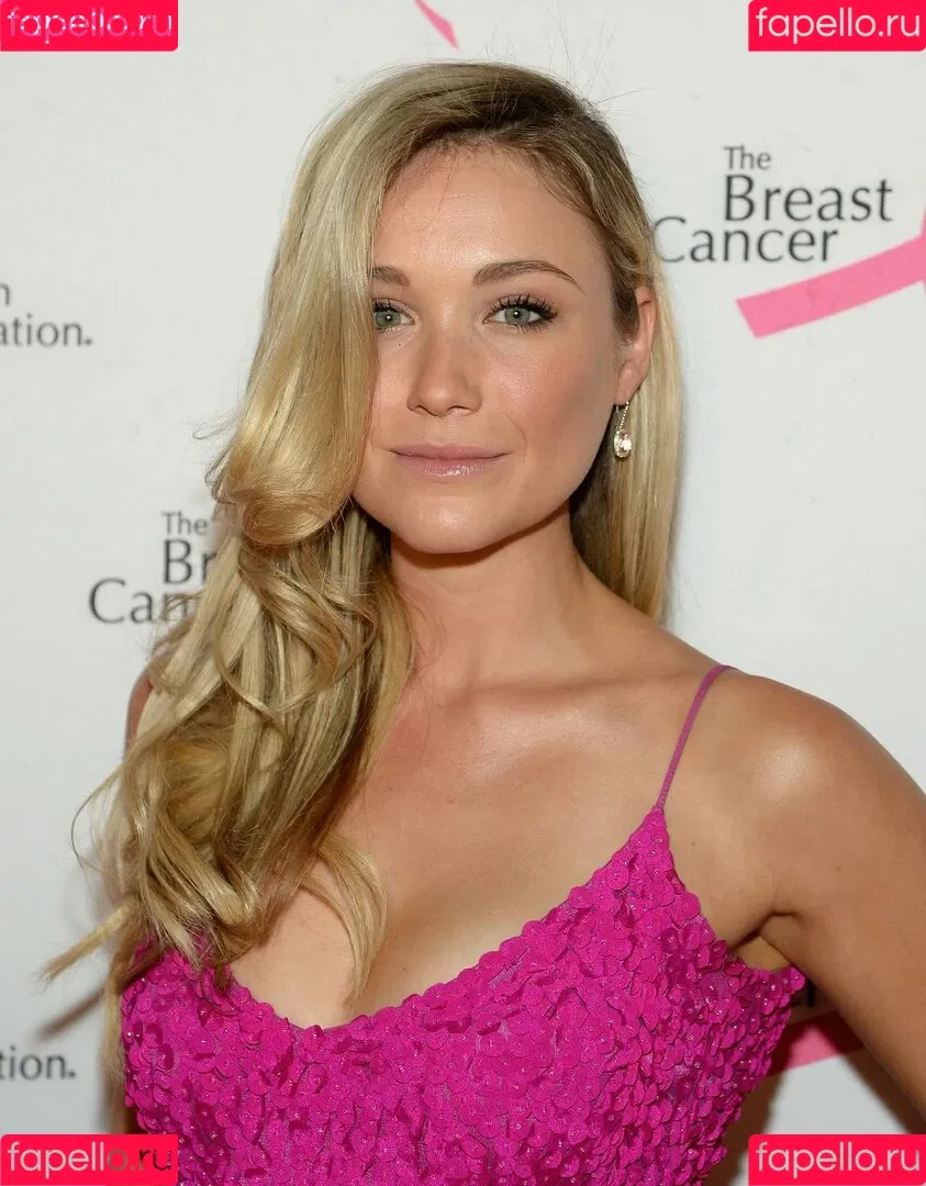 Katrina Bowden / katrinakbowden Onlyfans Photo Gallery 