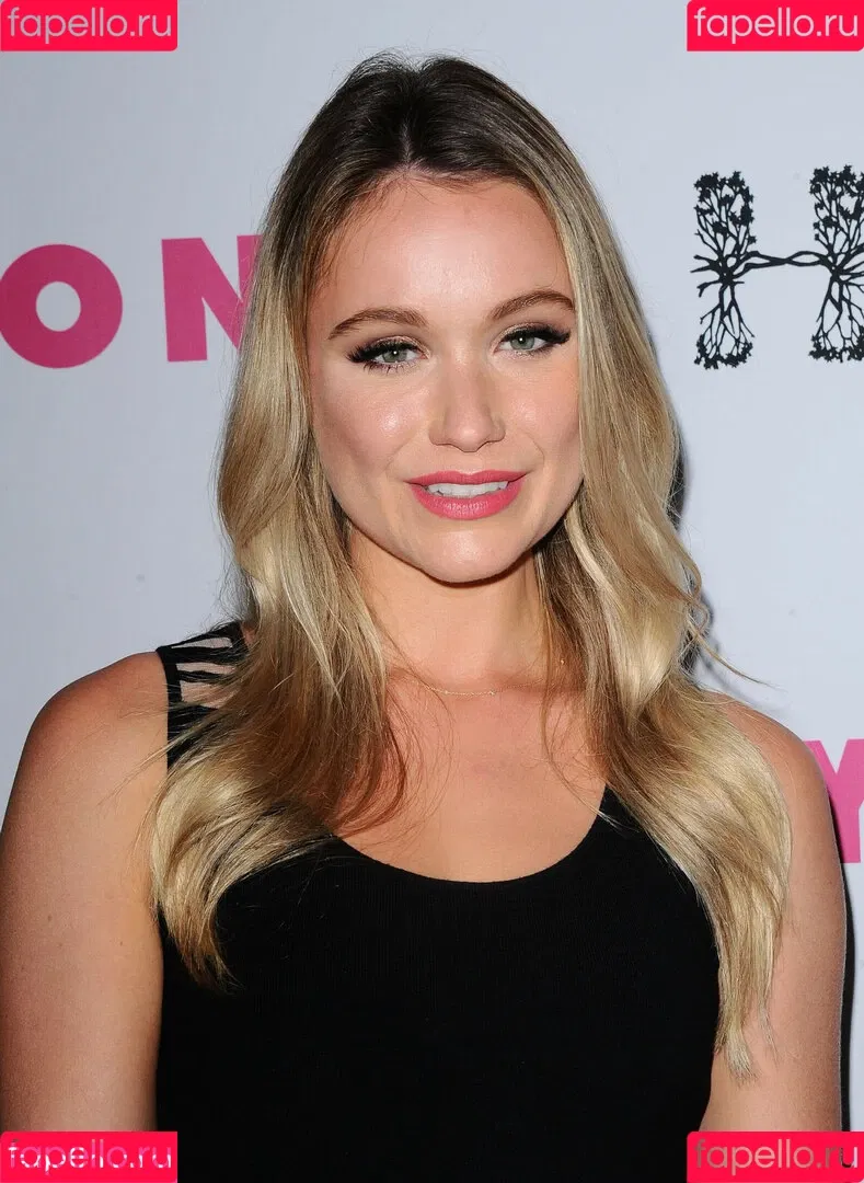Katrina Bowden / katrinakbowden Onlyfans Photo Gallery 