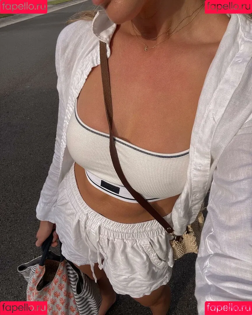Katrina Bowden / katrinakbowden Onlyfans Photo Gallery 