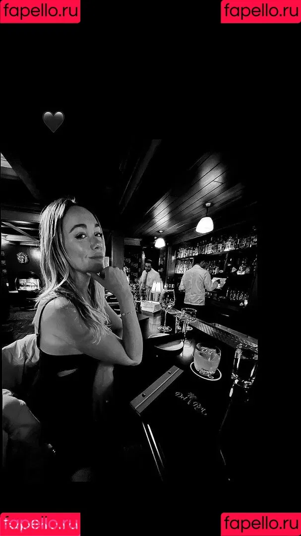 Katrina Bowden / katrinakbowden Onlyfans Photo Gallery 