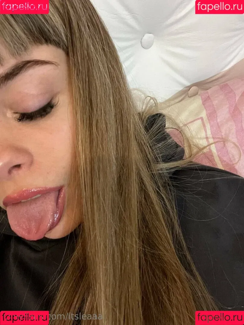 itsleaaa Onlyfans Photo Gallery 