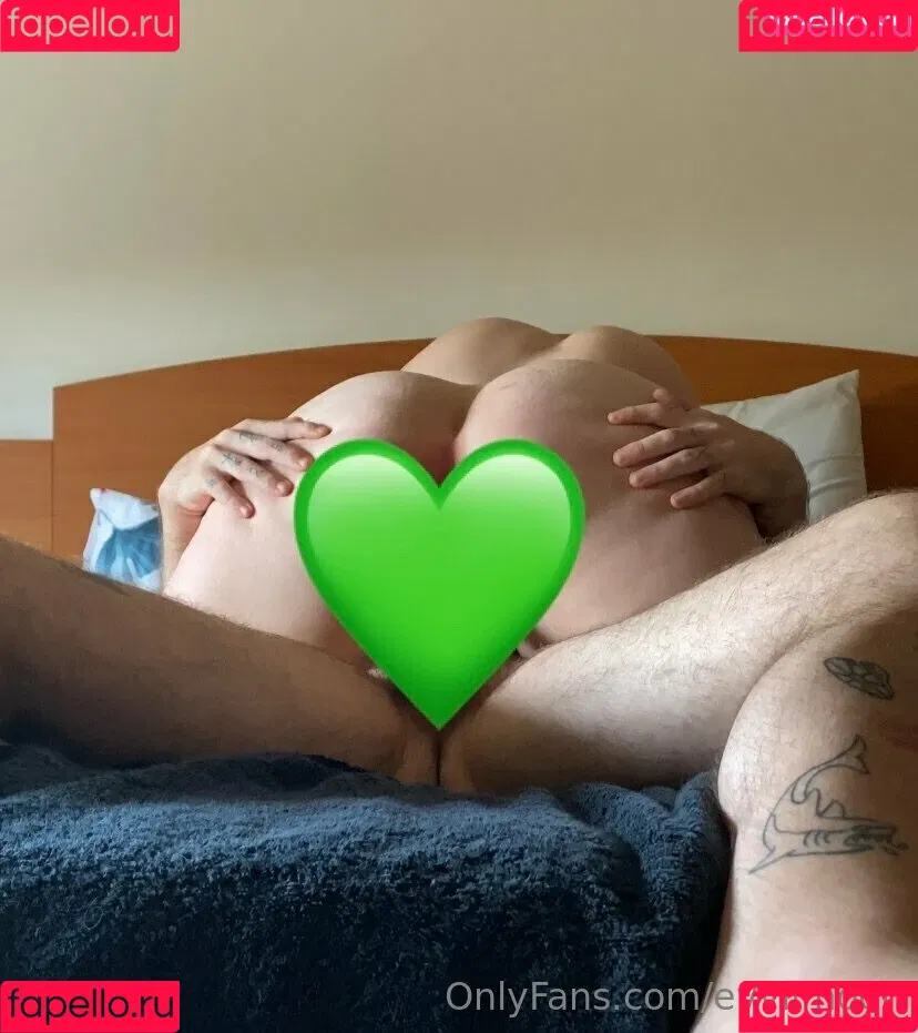 evvilmoon / evyn.moon Onlyfans Photo Gallery 