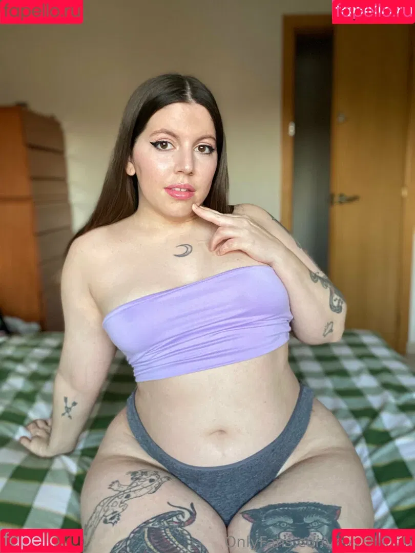 evvilmoon / evyn.moon Onlyfans Photo Gallery 