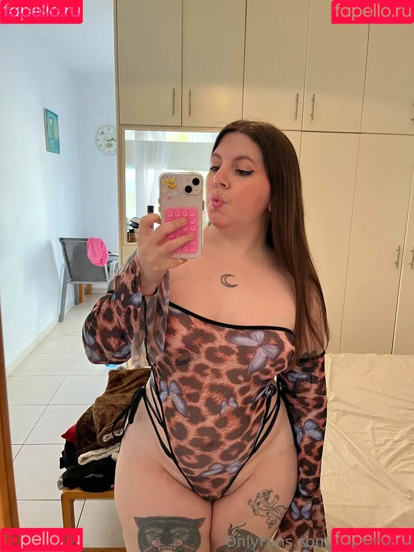 evvilmoon / evyn.moon Onlyfans Photo Gallery 