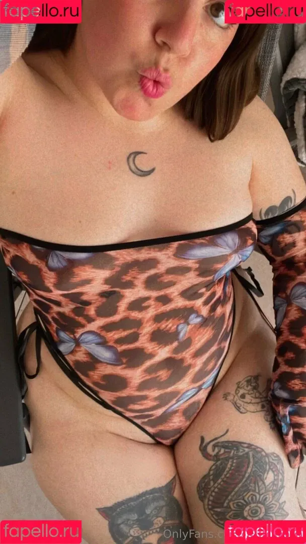 evvilmoon / evyn.moon Onlyfans Photo Gallery 