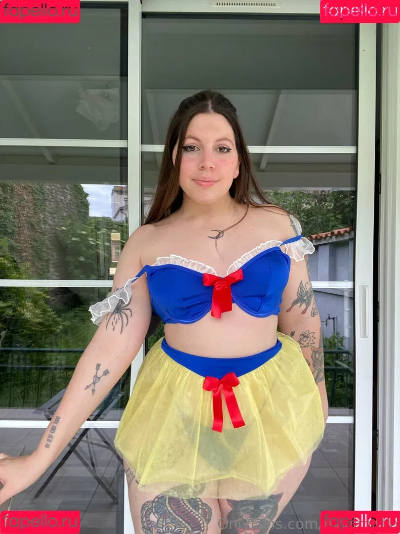 evvilmoon / evyn.moon Onlyfans Photo Gallery 