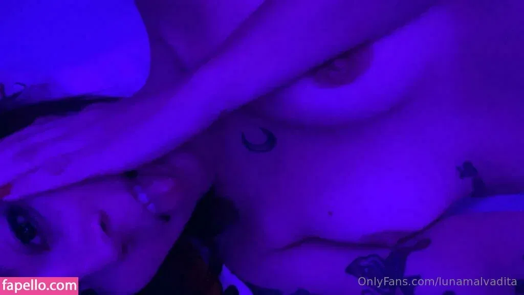 evvilmoon / evyn.moon Onlyfans Photo Gallery 