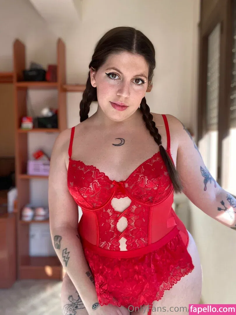 evvilmoon / evyn.moon Onlyfans Photo Gallery 