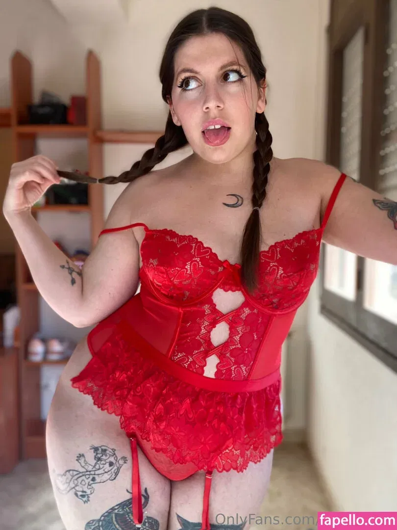 evvilmoon / evyn.moon Onlyfans Photo Gallery 