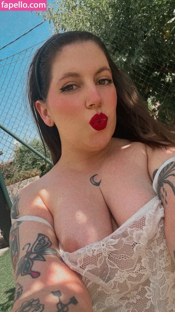 evvilmoon / evyn.moon Onlyfans Photo Gallery 