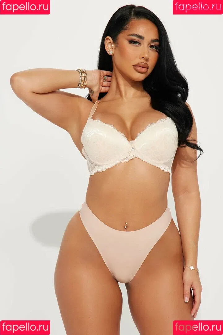 Scarletchase / Secretcrush / scarletchase_ / secretcrushporn Onlyfans Photo Gallery 
