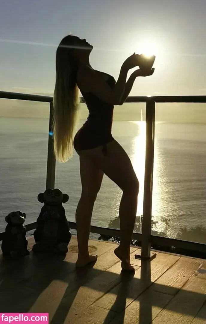carmenelectra / carmenh_z Onlyfans Photo Gallery 
