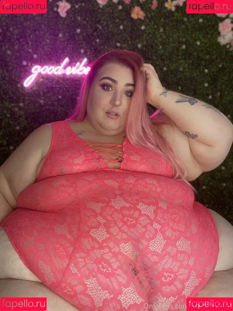 spanxbeluga / spanxbeluga2.1 Onlyfans Photo Gallery 