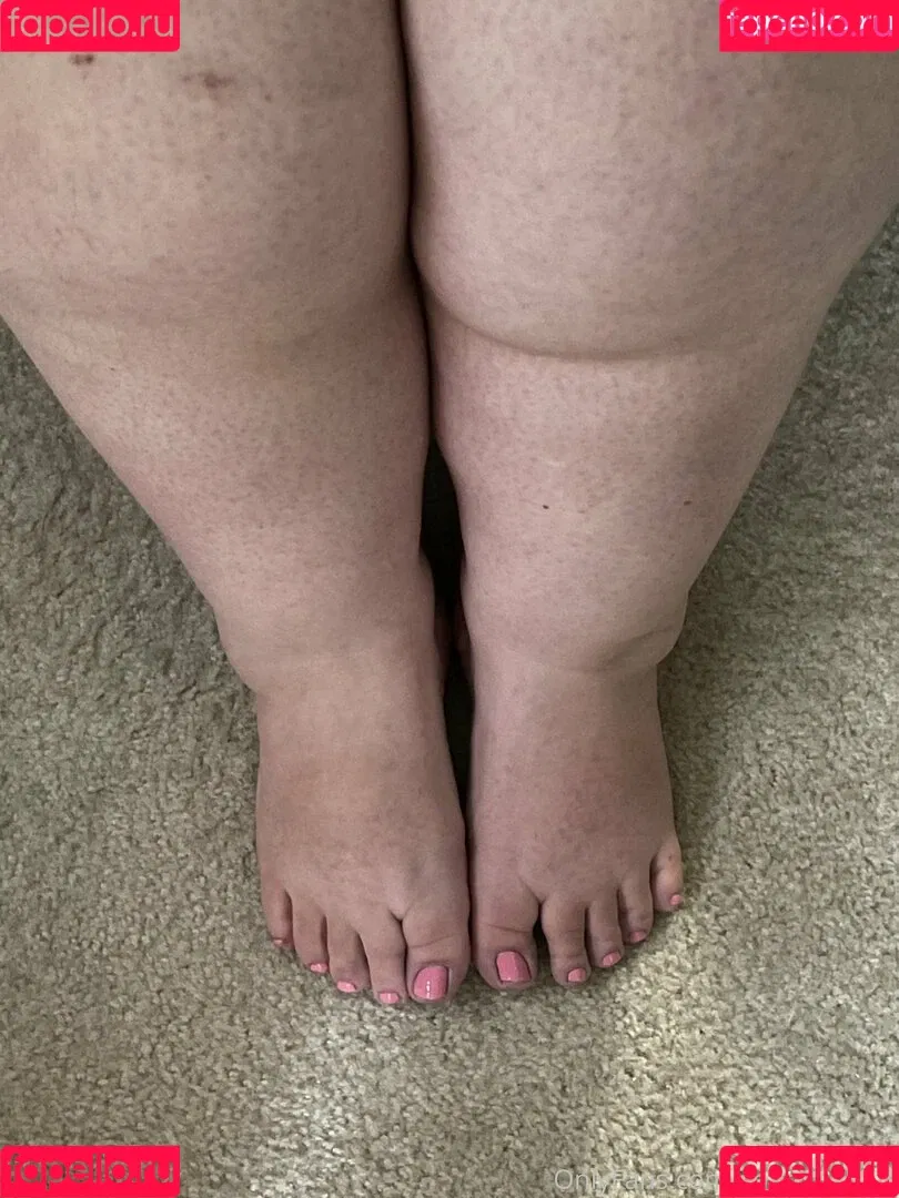 spanxbeluga / spanxbeluga2.1 Onlyfans Photo Gallery 