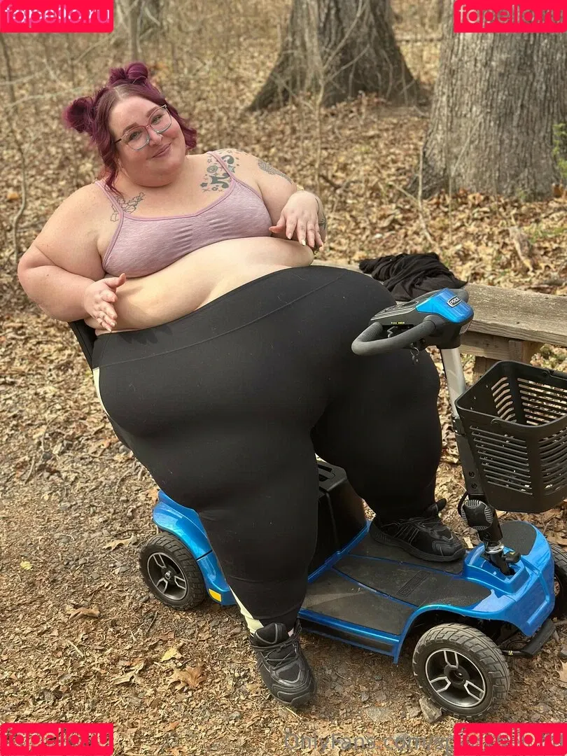 spanxbeluga / spanxbeluga2.1 Onlyfans Photo Gallery 