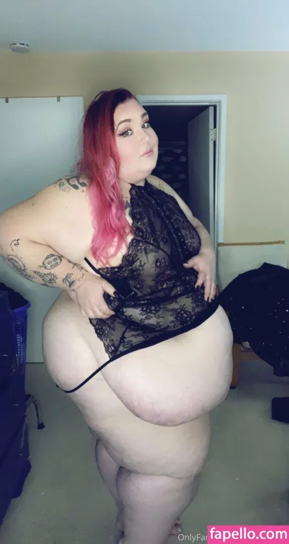 spanxbeluga / spanxbeluga2.1 Onlyfans Photo Gallery 