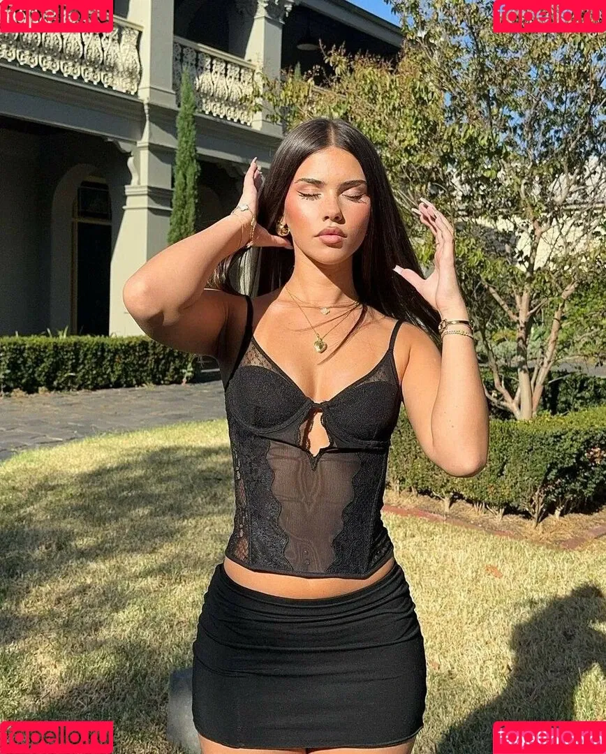 Leah Halton / leahhalton_ Onlyfans Photo Gallery 