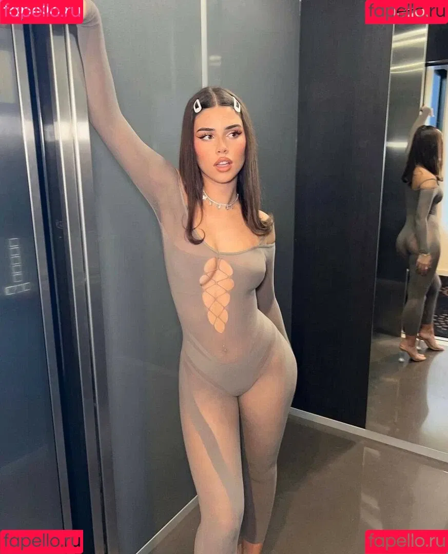 Leah Halton / leahhalton_ Onlyfans Photo Gallery 