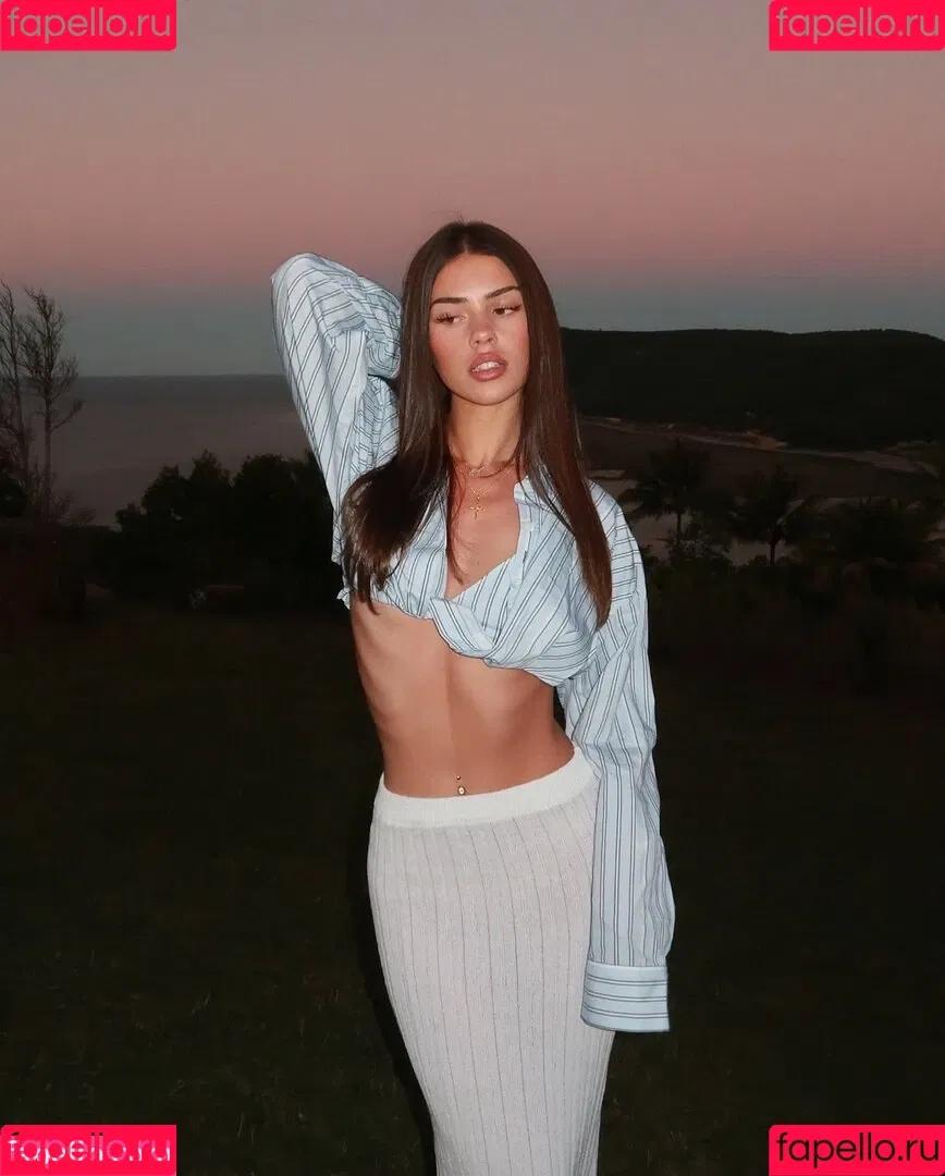 Leah Halton / leahhalton_ Onlyfans Photo Gallery 