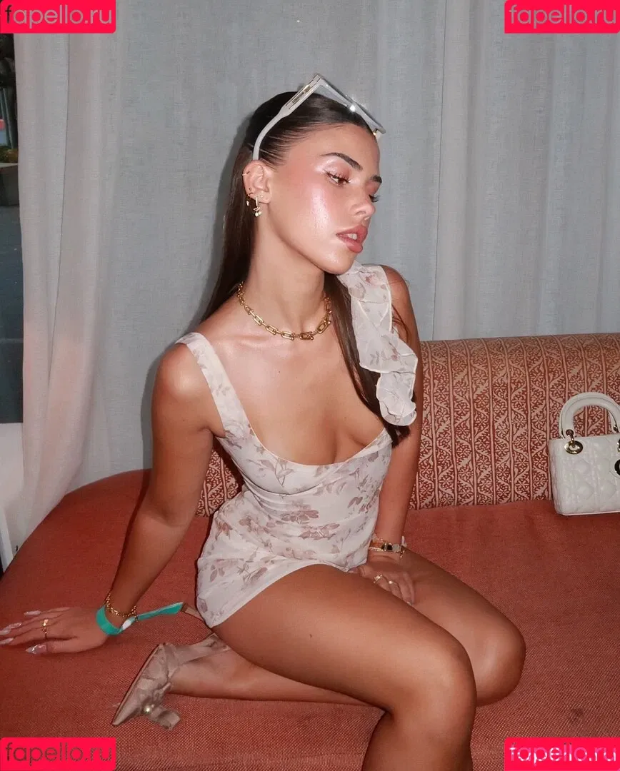 Leah Halton / leahhalton_ Onlyfans Photo Gallery 