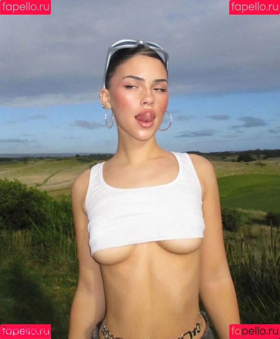 Leah Halton / leahhalton_ Onlyfans Photo Gallery 