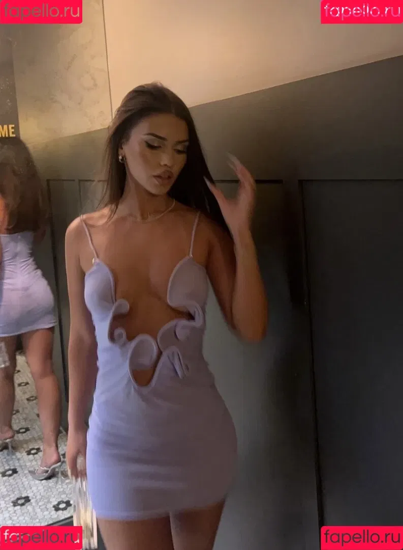 Leah Halton / leahhalton_ Onlyfans Photo Gallery 