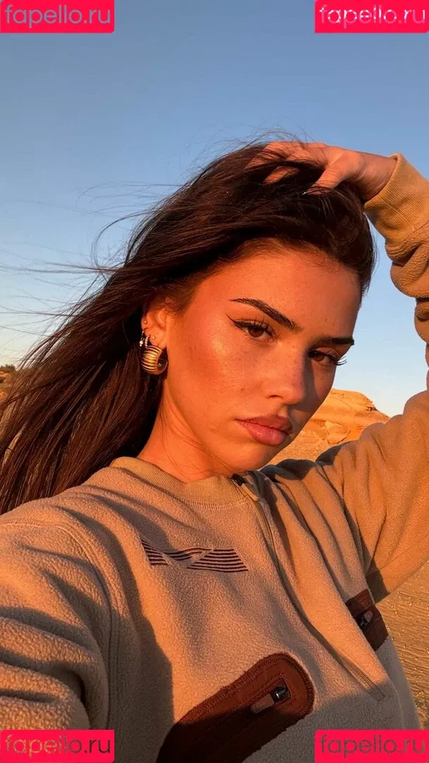 Leah Halton / leahhalton_ Onlyfans Photo Gallery 