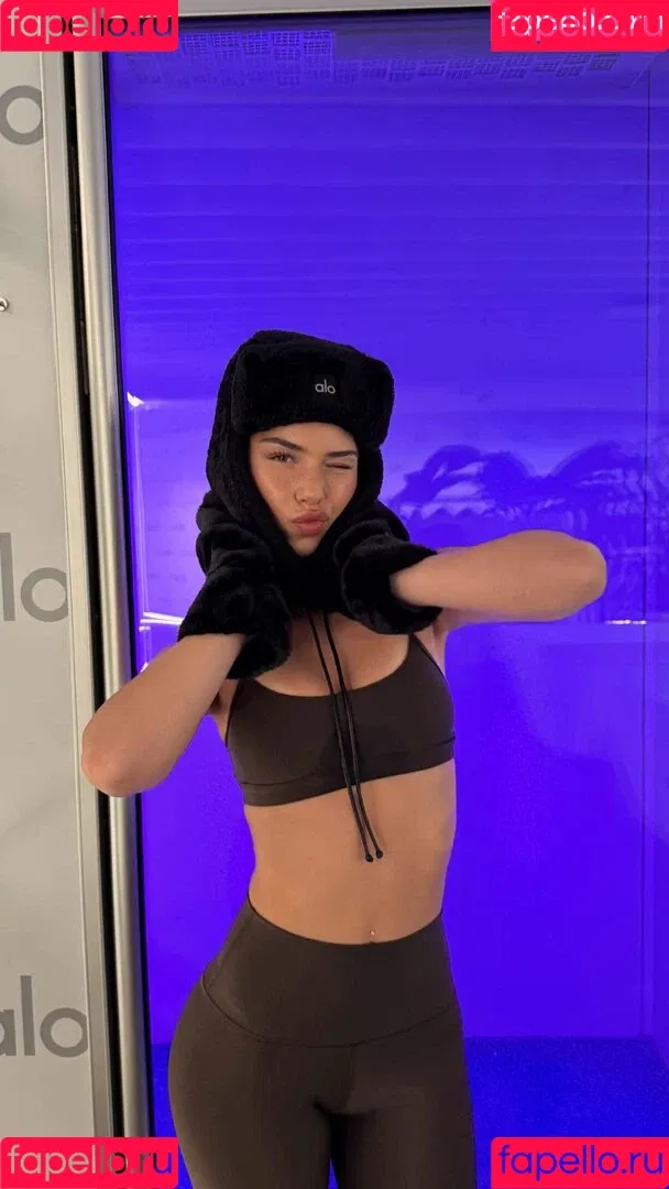 Leah Halton / leahhalton_ Onlyfans Photo Gallery 