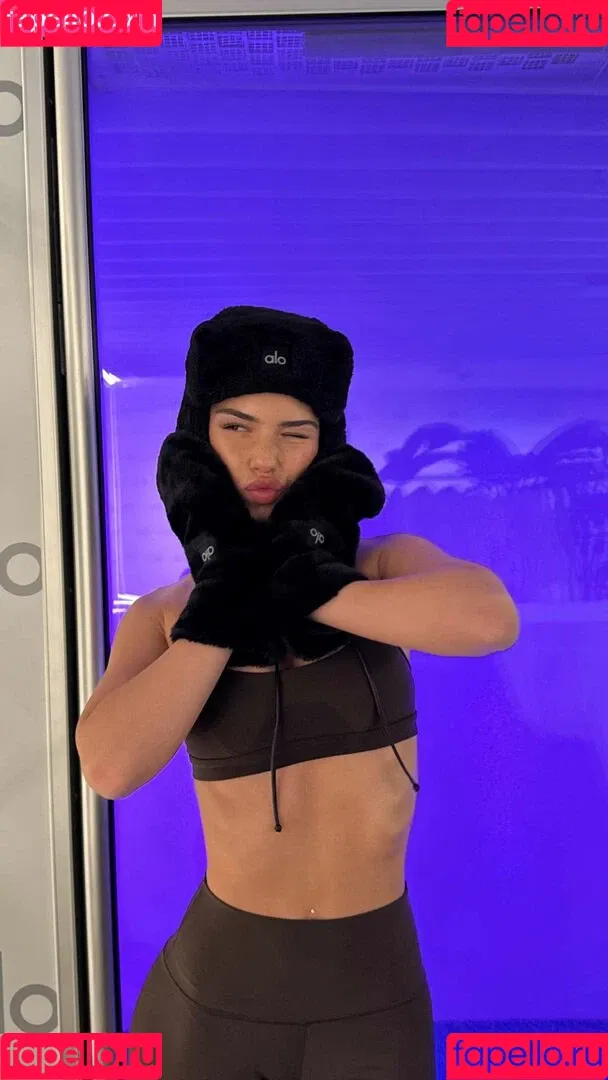 Leah Halton / leahhalton_ Onlyfans Photo Gallery 