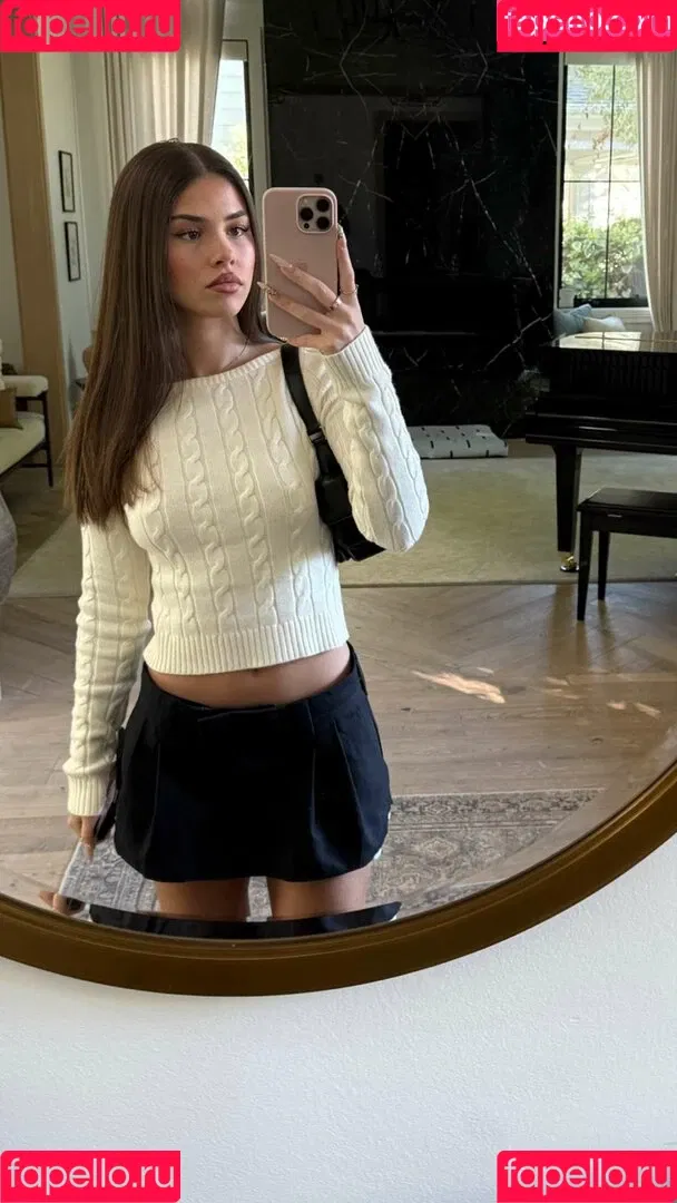 Leah Halton / leahhalton_ Onlyfans Photo Gallery 