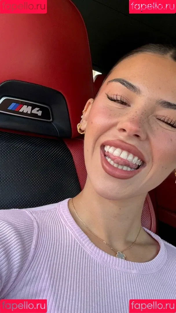Leah Halton / leahhalton_ Onlyfans Photo Gallery 