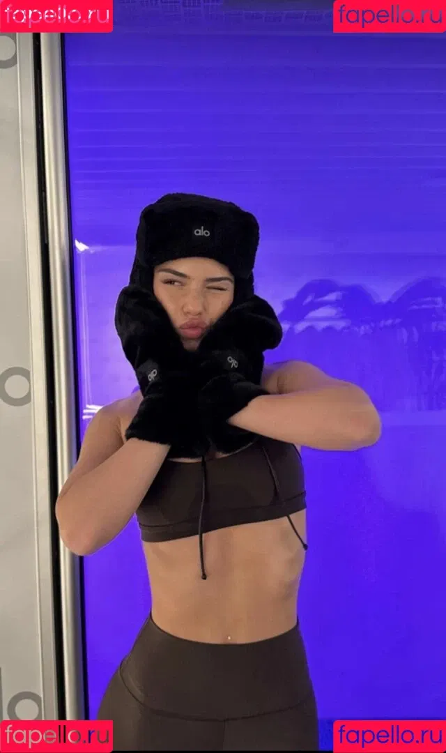 Leah Halton / leahhalton_ Onlyfans Photo Gallery 