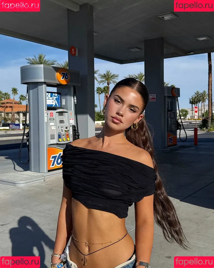 Leah Halton / leahhalton_ Onlyfans Photo Gallery 