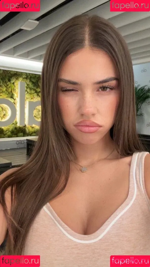 Leah Halton / leahhalton_ Onlyfans Photo Gallery 