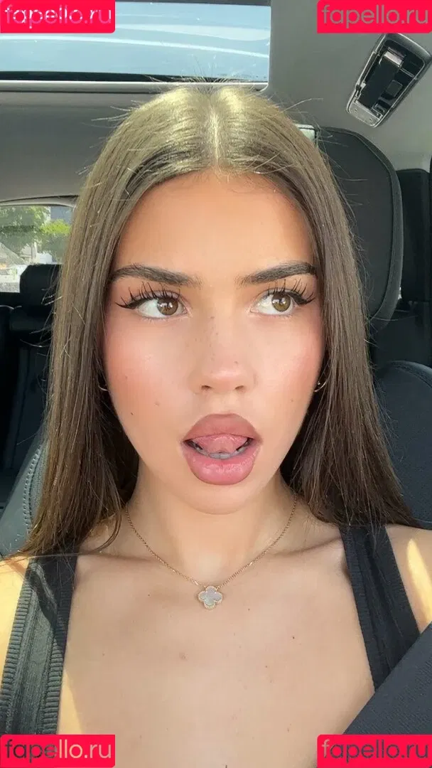 Leah Halton / leahhalton_ Onlyfans Photo Gallery 