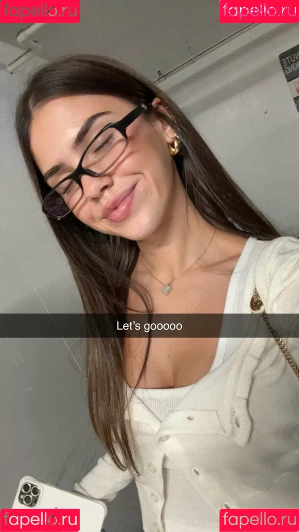 Leah Halton / leahhalton_ Onlyfans Photo Gallery 