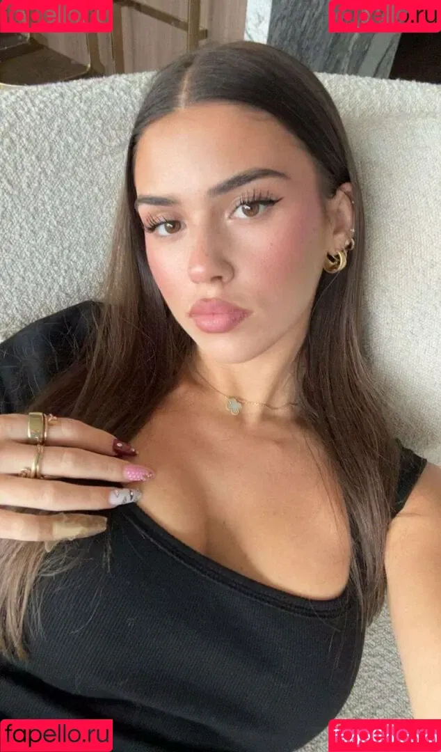 Leah Halton / leahhalton_ Onlyfans Photo Gallery 