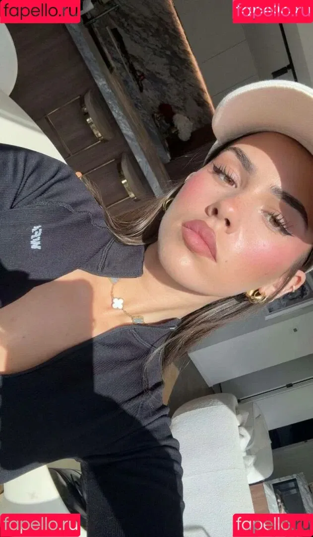 Leah Halton / leahhalton_ Onlyfans Photo Gallery 