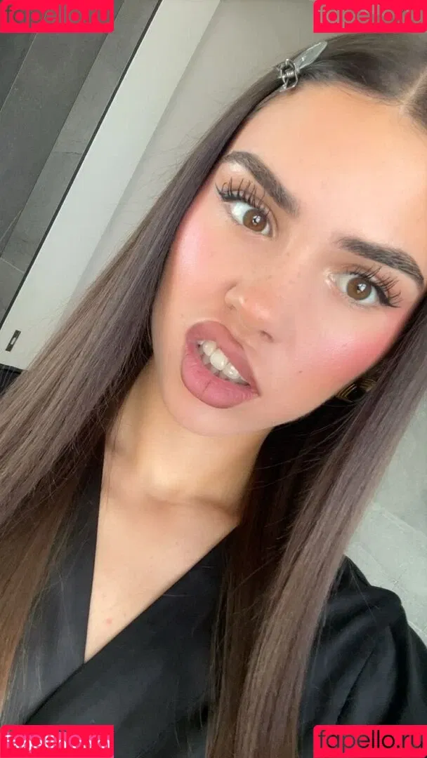 Leah Halton / leahhalton_ Onlyfans Photo Gallery 
